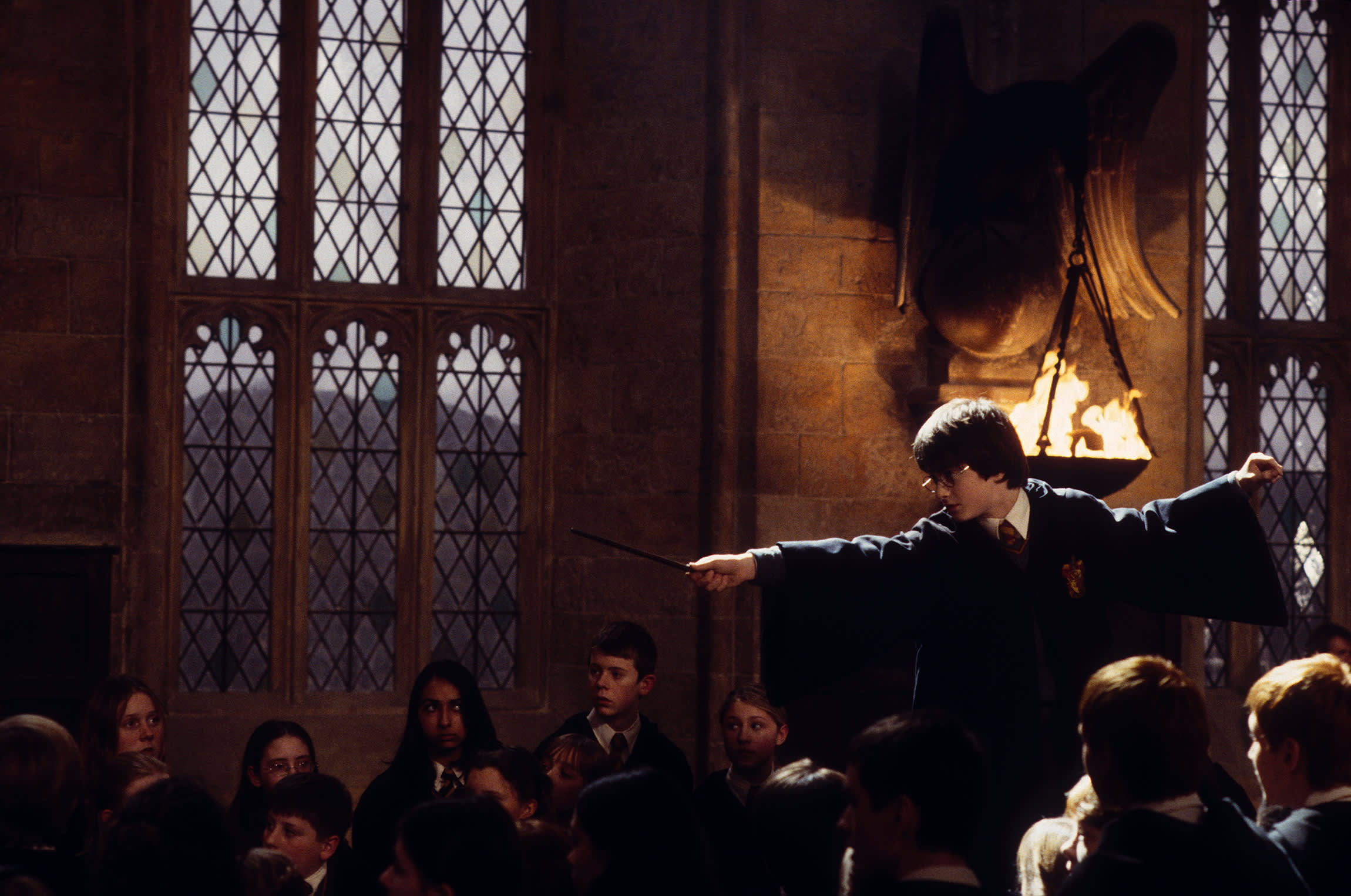 WB-HP-F2-chamber-of-secrets-harry-at-duelling-club-casting-spell