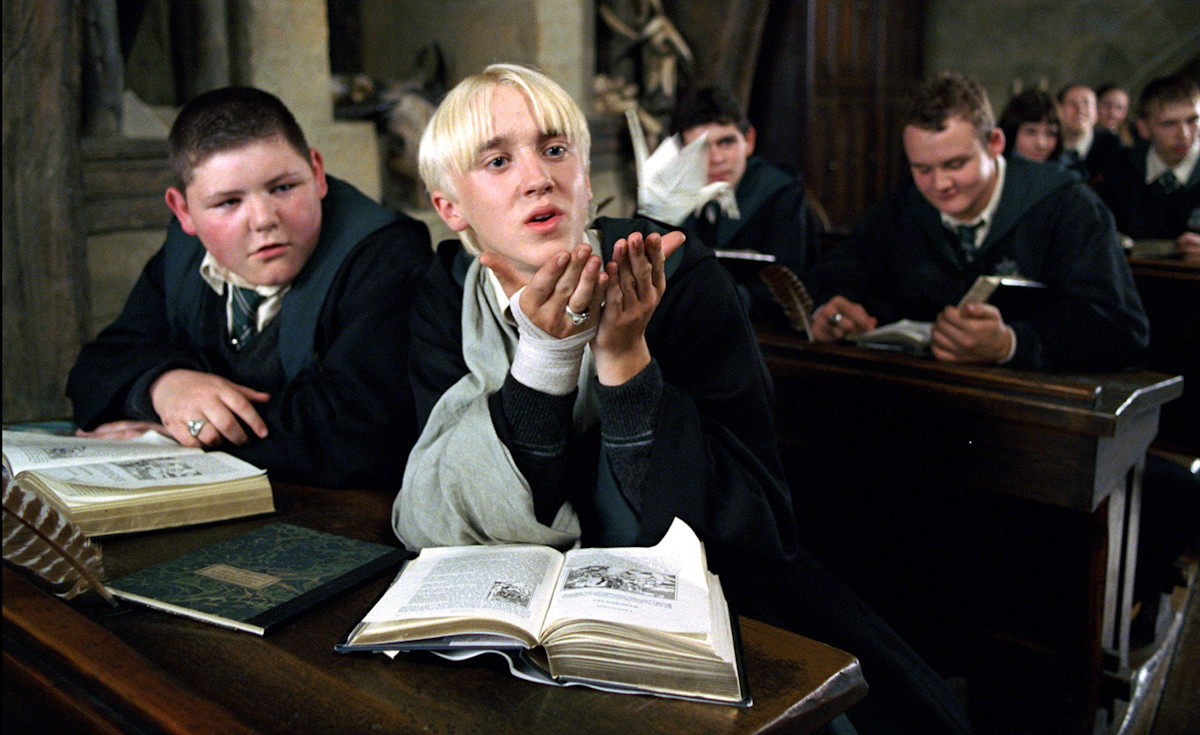 play our wizarding world general knowledge crossword wizarding world