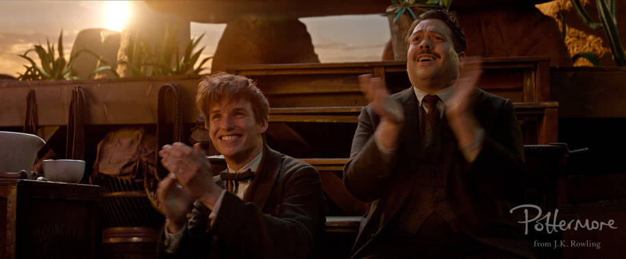 Newt Scamander and Jacob Kowalski in Fantastic Beasts and Where to Find Them
