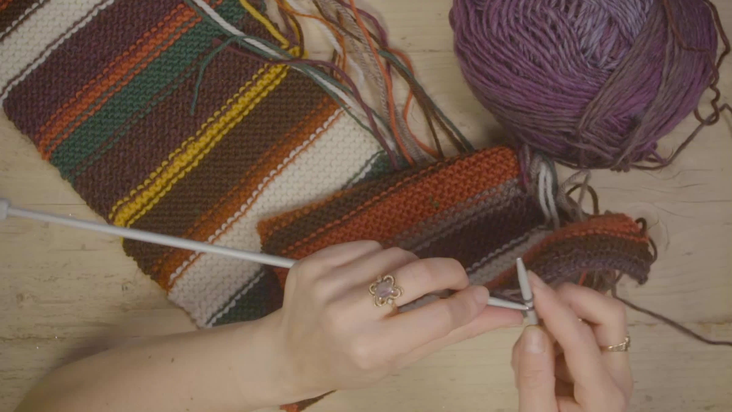 knitting-scarf-weasley-tutorial-hero-image