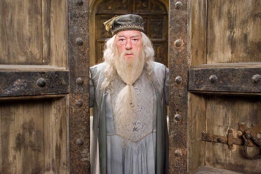 HP-F5-dumbledore-door-great-hall-7667-web-header
