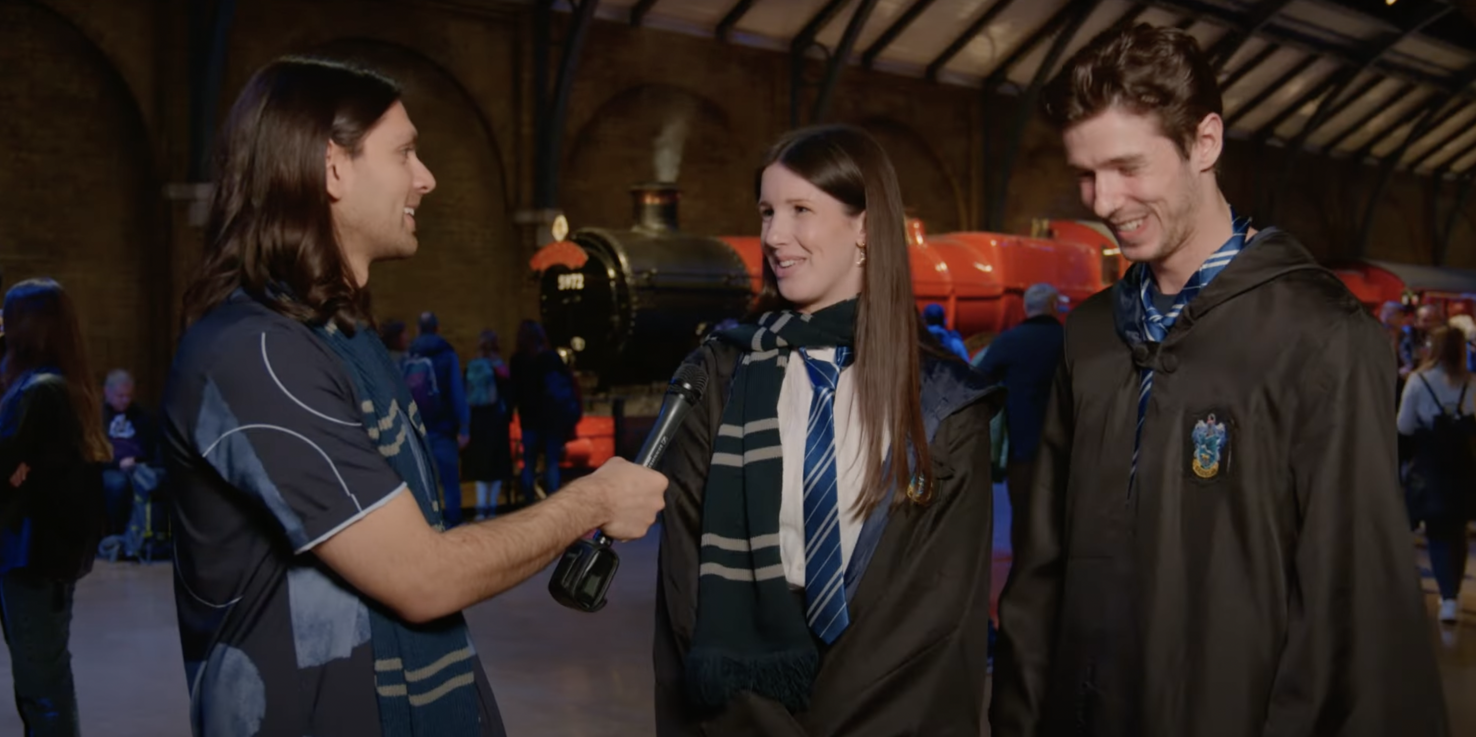 Watch the fan reaction to the upcoming Harry Potter tv series 