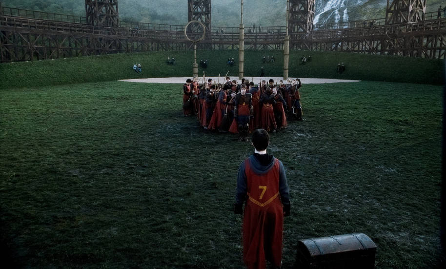 WB HP F6 Harry and the Gryffindor Quidditch team 
