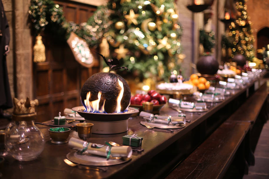 wbstl-hogwarts-in-the-snow-christmas-pudding