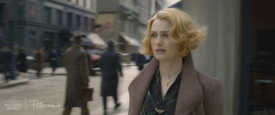 Queenie Goldstein in the trailer for Fantastic Beasts: Crimes of Grindelwald