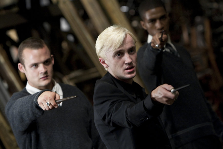 the-top-five-stupidest-things-crabbe-and-goyle-ever-did-wizarding-world