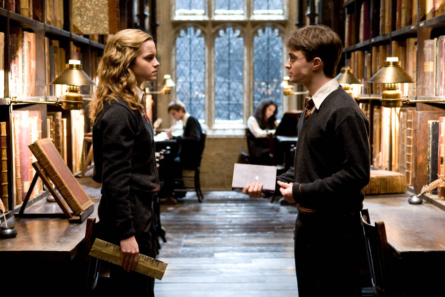 WB-HP-F6-harry-hermione-library-romilda-chosen-one