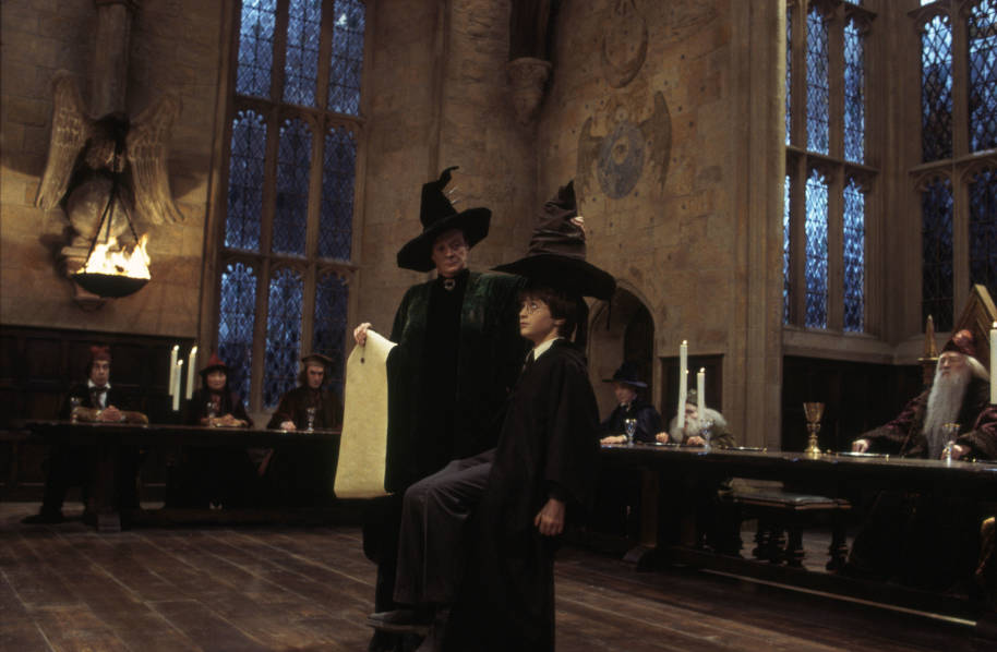 PMARCHIVE-WB F1 HarryAndMcGonagall HarryIsSorted 00356412 3Abdqr65ugmuwOmIyieyY0-b7