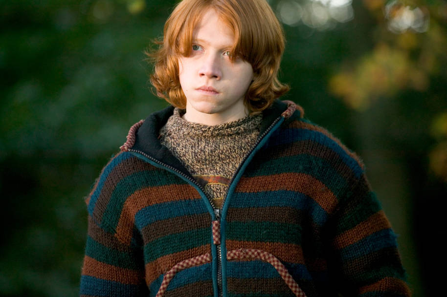 HP-F4-goblet-of-fire-ron-weasley-jumper-web-lansdcape