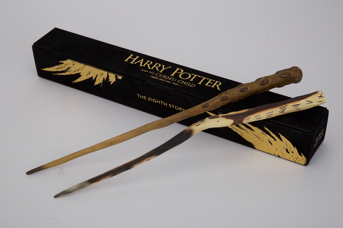 You can now buy Scorpius Malfoy and Albus Potter’s wands Wizarding World