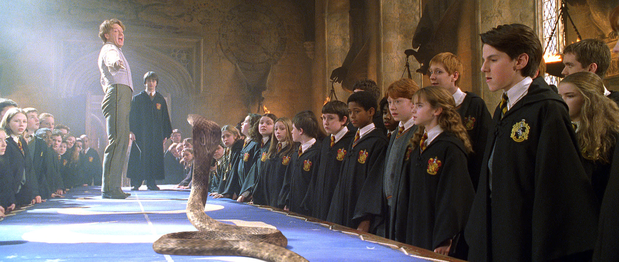 HP-F2-chamber-of-secrets-lockhart-snake-duelling-great-hall-web-landscape