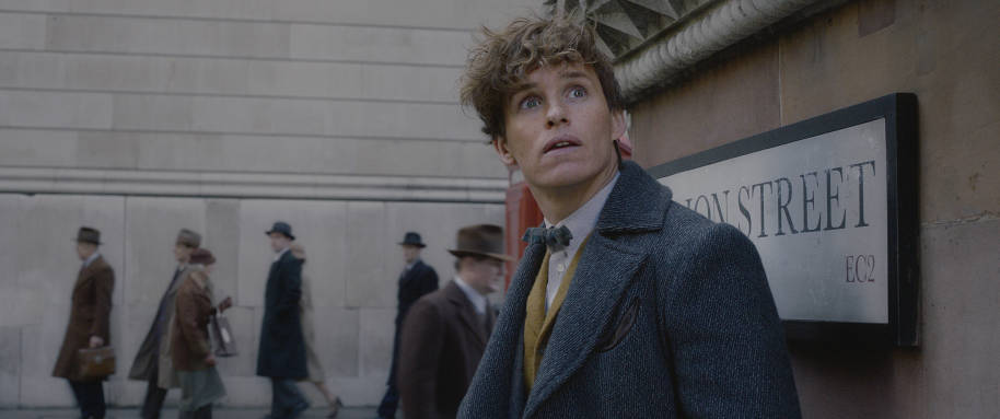 WB COG Newt Scamander in London