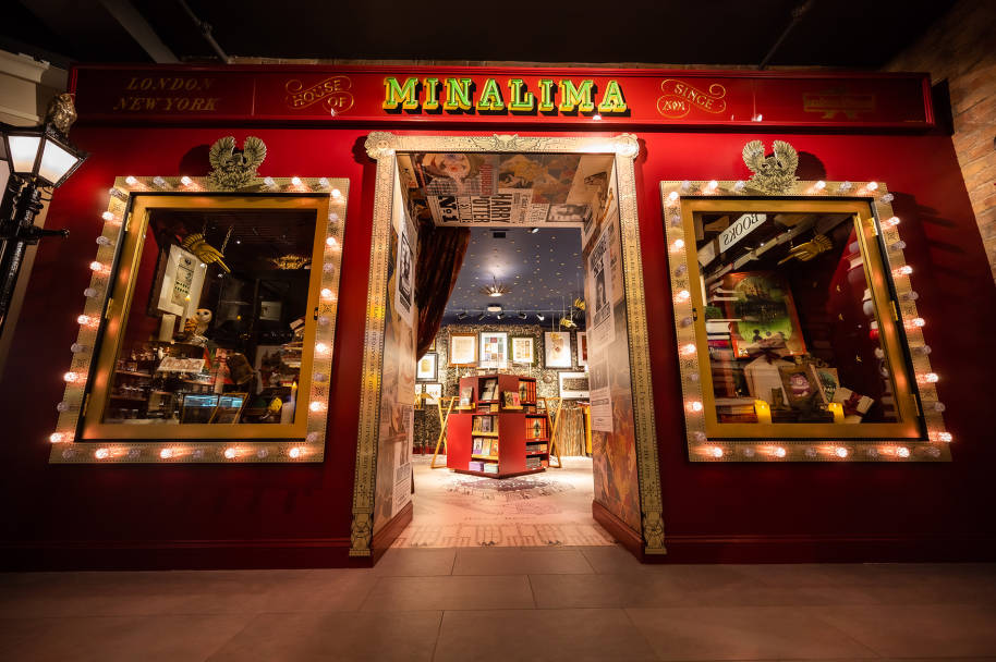 HPNY-Shop-MinaLima-Space