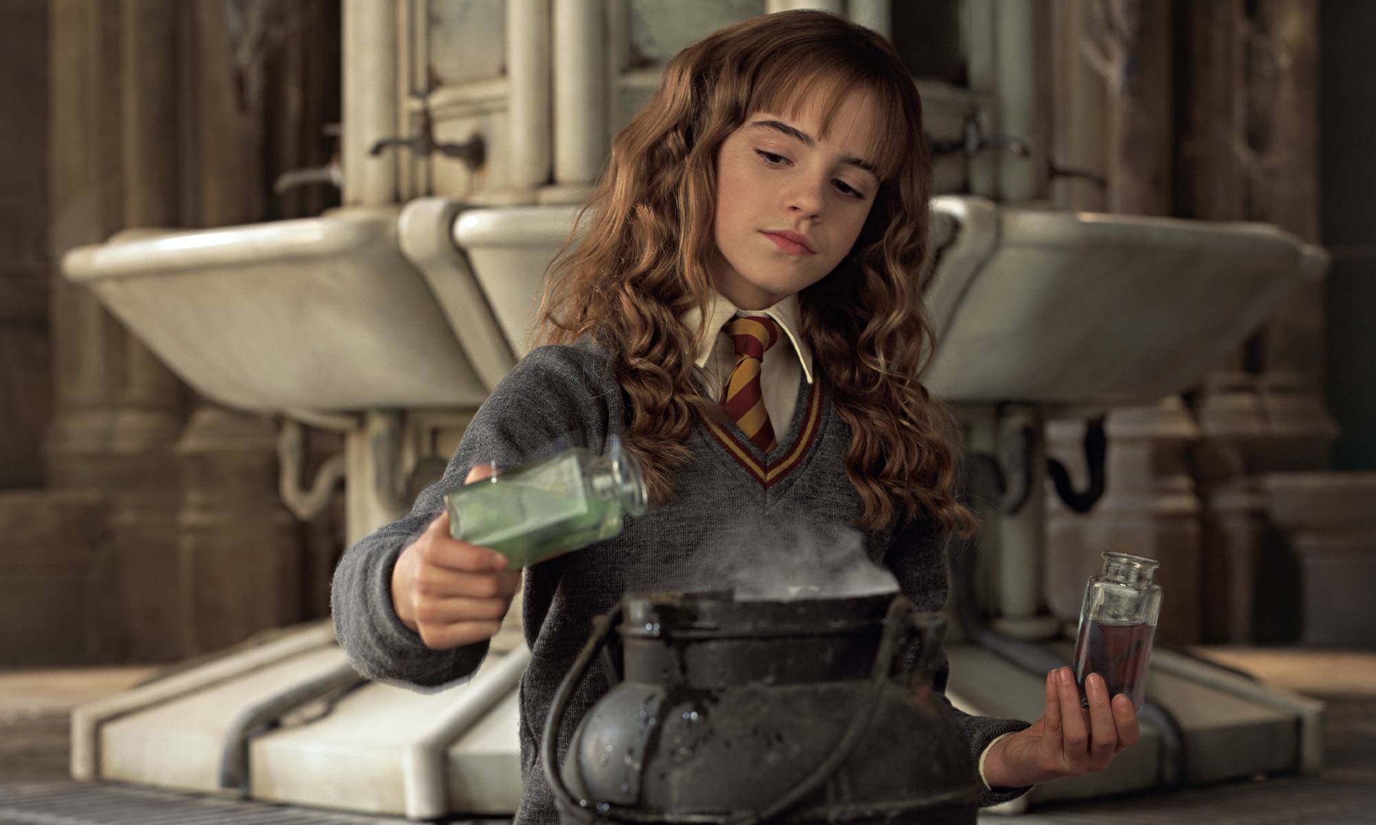 HP-F2-hermione-potions-web-header