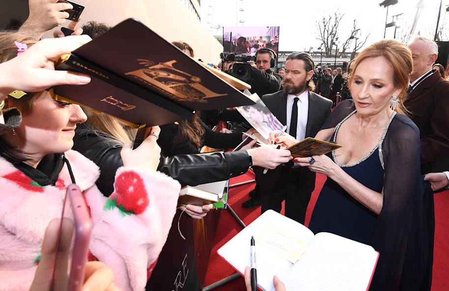 TSOD-premiere-jkr-meeting-fans-red-carpet-web-landscape