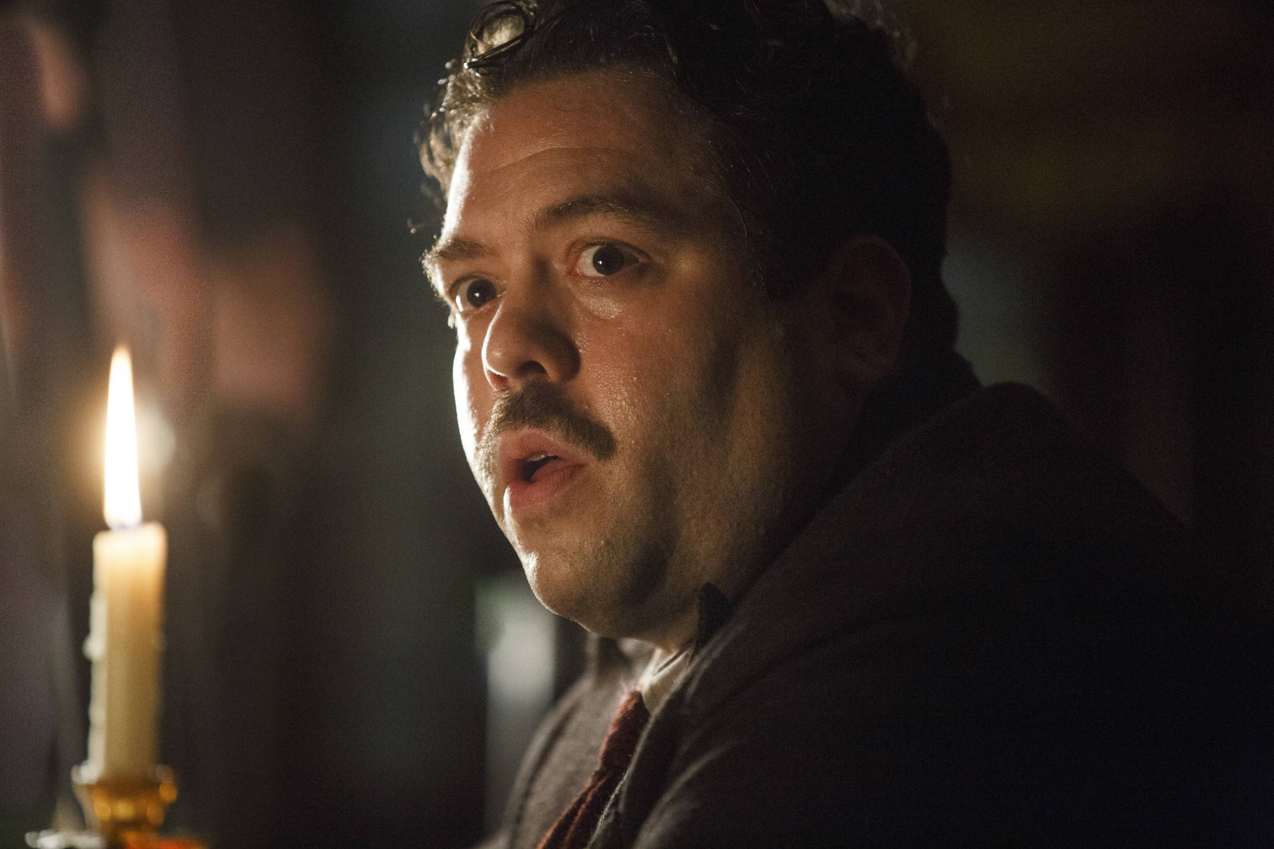 Dan Fogler, plays No-Maj Jacob Kowalski, in Fantastic Beasts and Where to Find Them