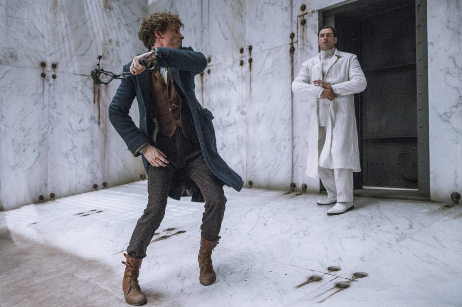 Newt Scamander tries to escape the Death Cell at MACUSA