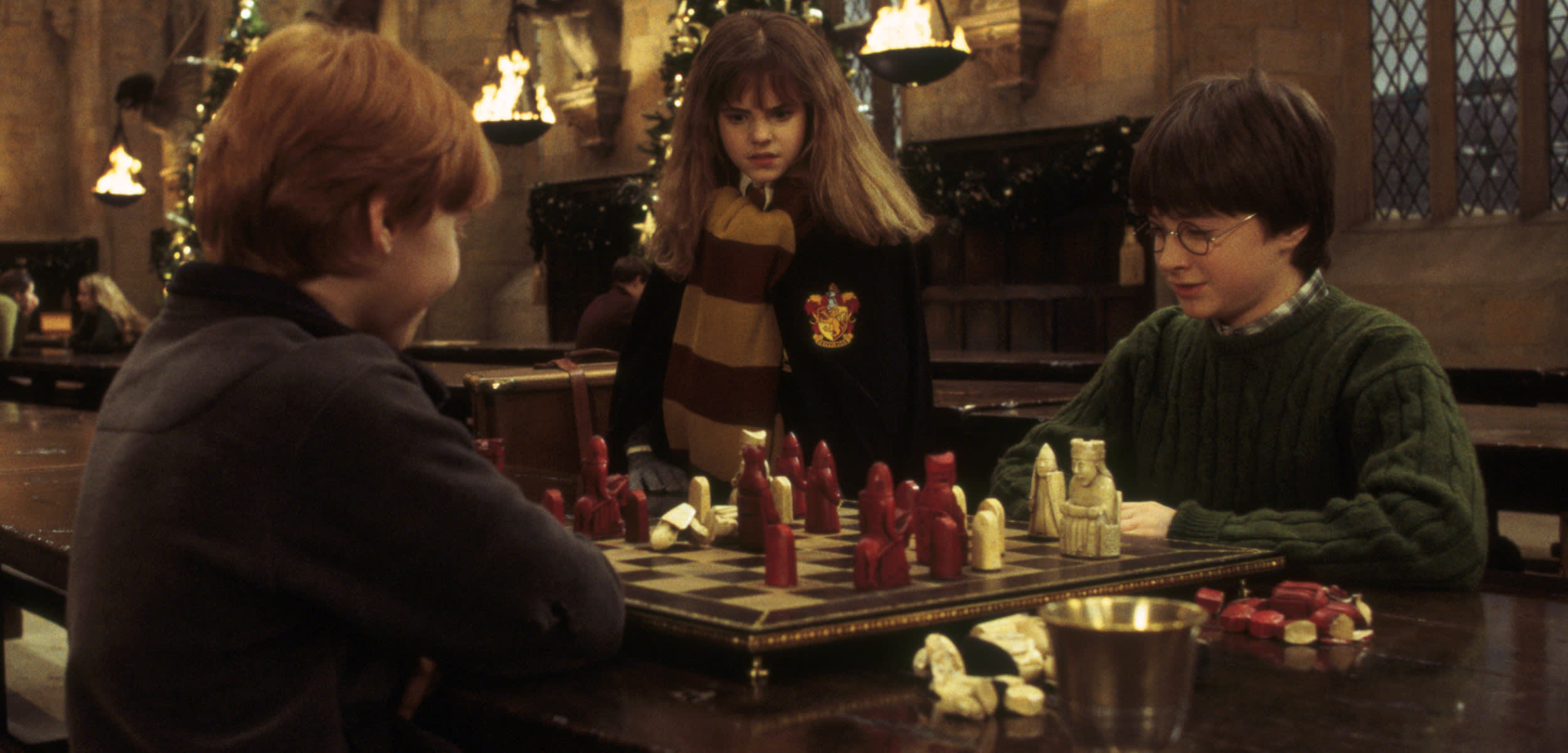 HP-F1-harry-ron-hermione-chess-christmas