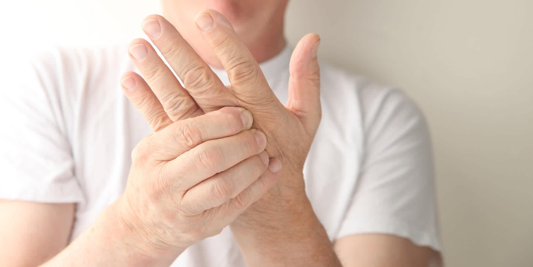 get-rid-of-pins-and-needles-in-your-hands-by-moving-your-head