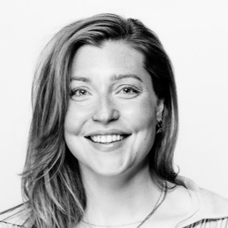 Headshot of Fourthline Product Manager Eloise Dack