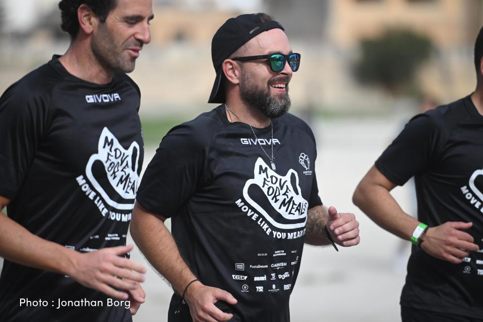 Endurance athlete runs 24 hours non-stop to help feed the needy