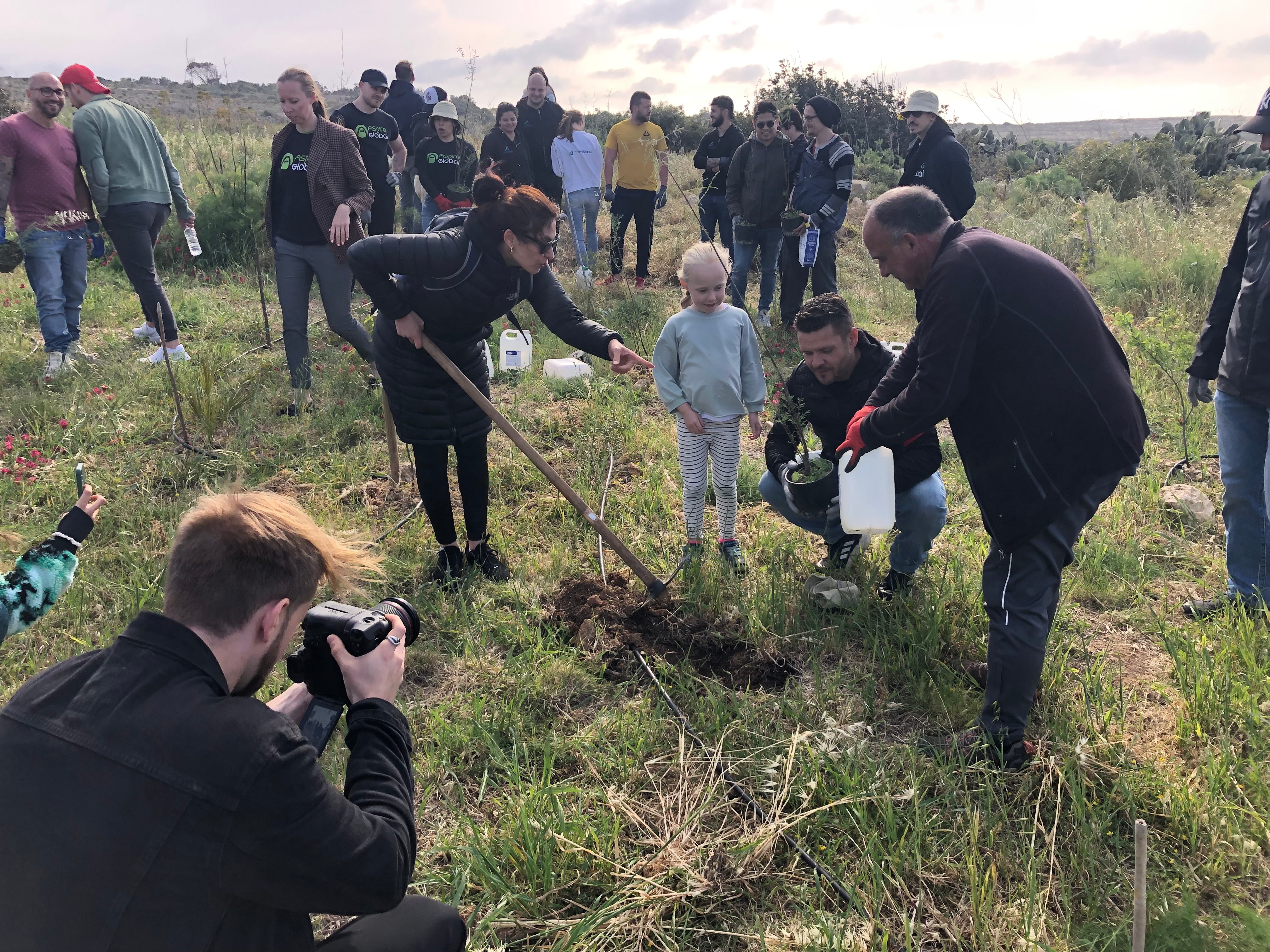 60 iGEN volunteers help with afforestation project for Earth Day 2023