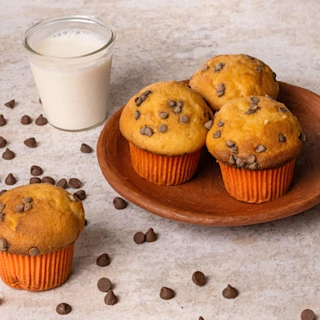 81663-wfmex-lifestyle-mini-muffins-de-vainilla-con-chispas-de-chocolate-postres 720x720-2