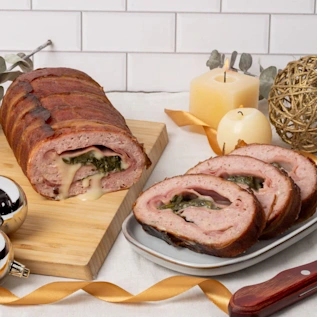 81661_WFMex_Lifestyle_Rollo de Carne de Cerdo Relleno con Queso y Espinacas_Cerdo