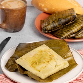 81817-wfmex-raw-tamales-con-carne-de-cerdo-en-salsa-verde-platillos-listos_840x840-3