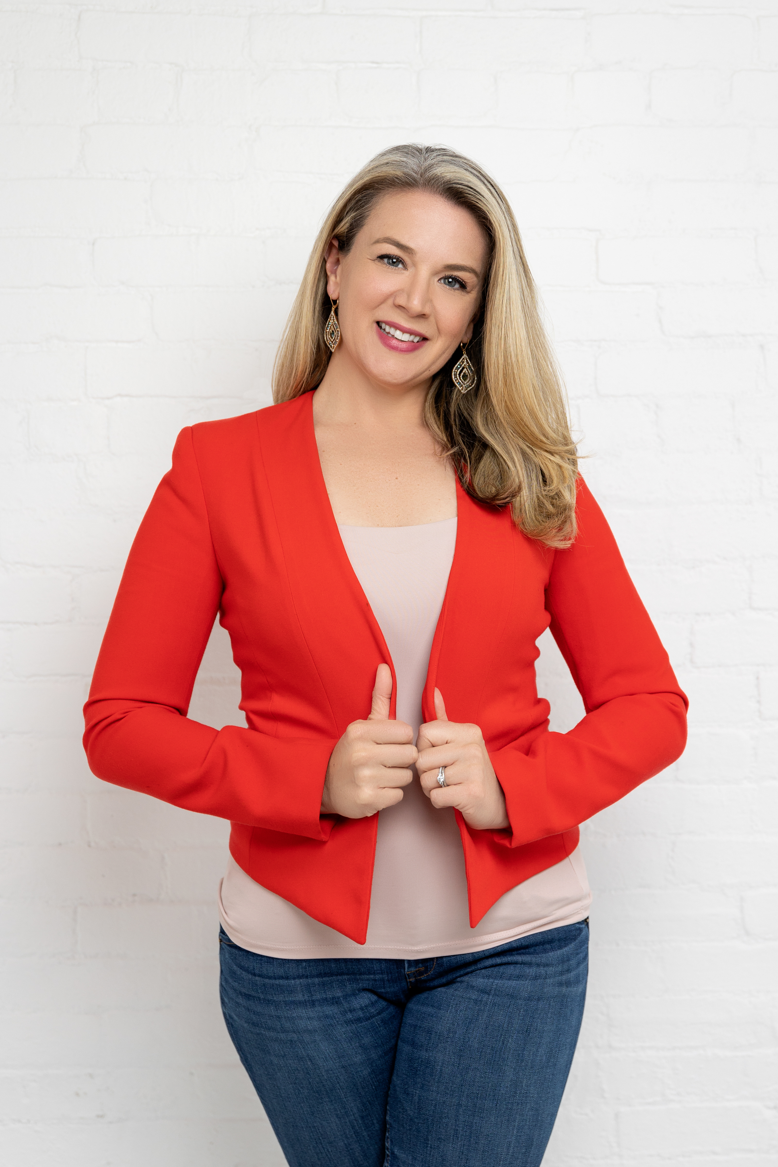 Diana Kelly Levey Bio