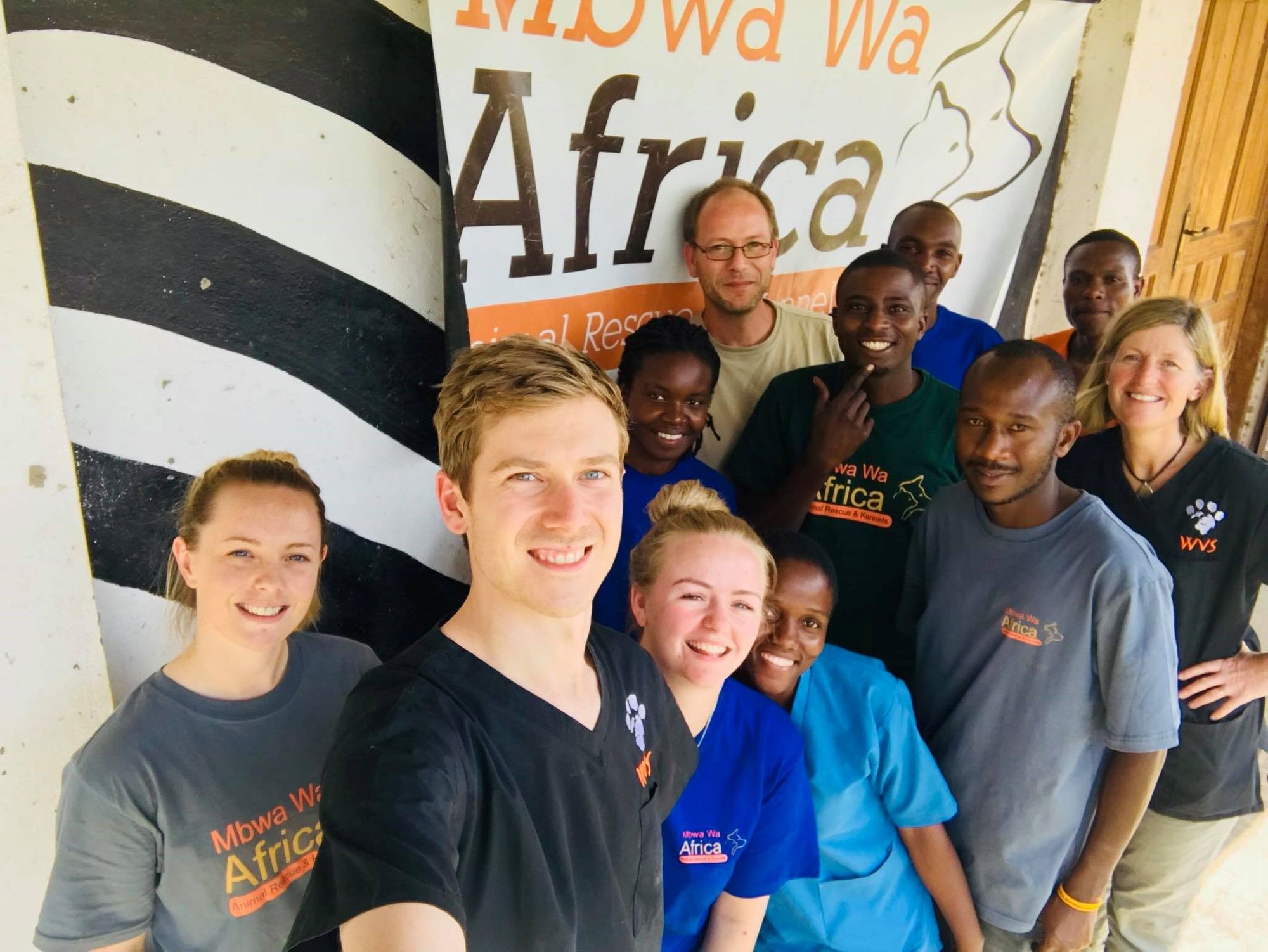Vet Joins WVS Clinic in Tanzania to help the Dogs of Africa