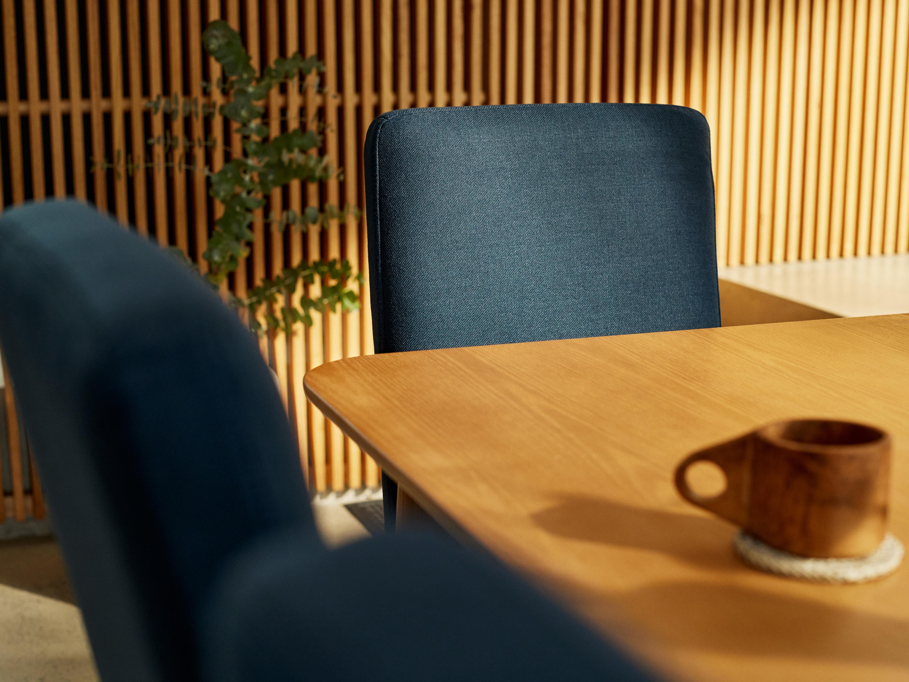 JP > PDP > Dining Chair > Navy Blue > close up