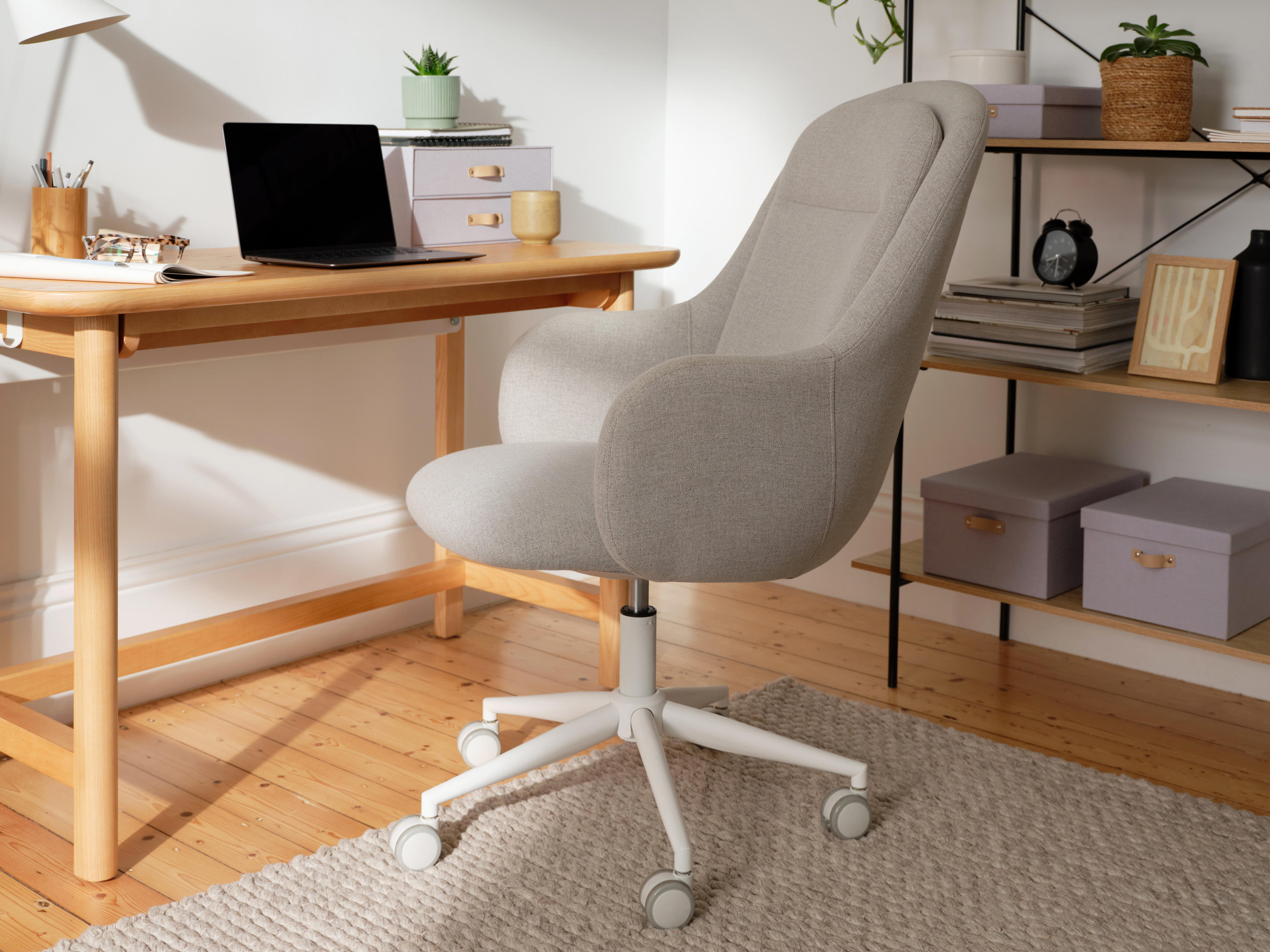 Virtue Office Chair Slider Lifestyle 1