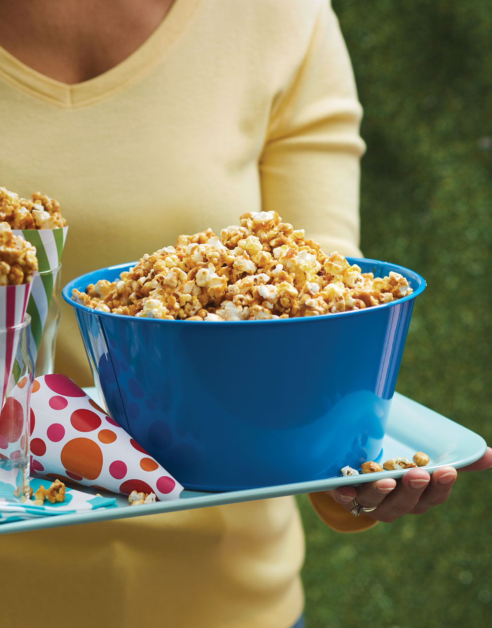 Copycat Cracker Jack with peanuts