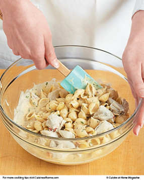 To keep the crabmeat in large chunks, be sure to gently fold it into the sauce.
