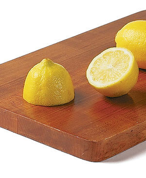 Tips-How-to-Freshen-Your-Cutting-Boards