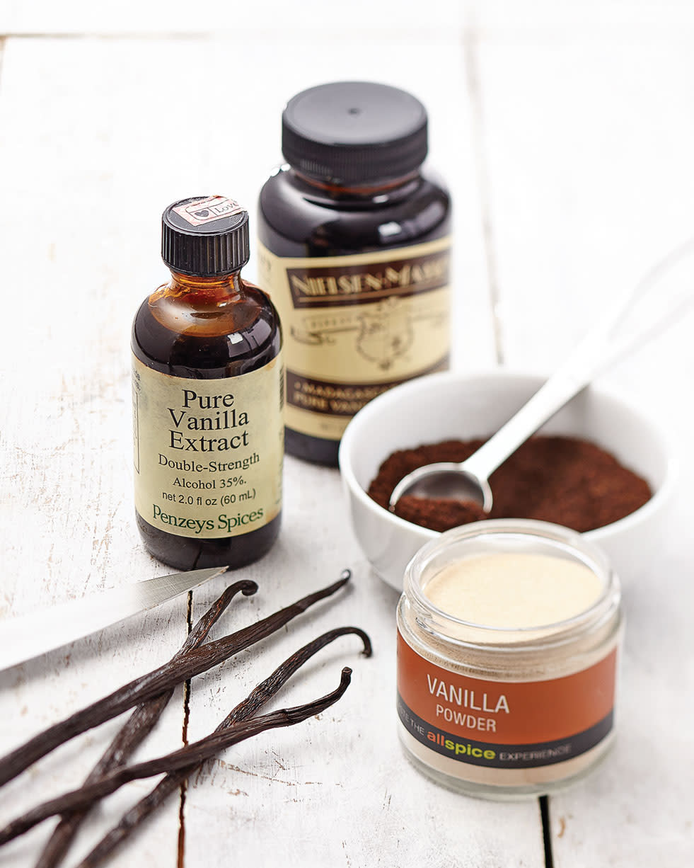 Vanilla Paste vs Extract, Powder & Beans