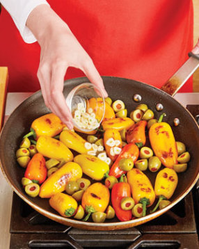 Pan-Fried-Mini-Peppers-with-Spanish-Olives-Step1
