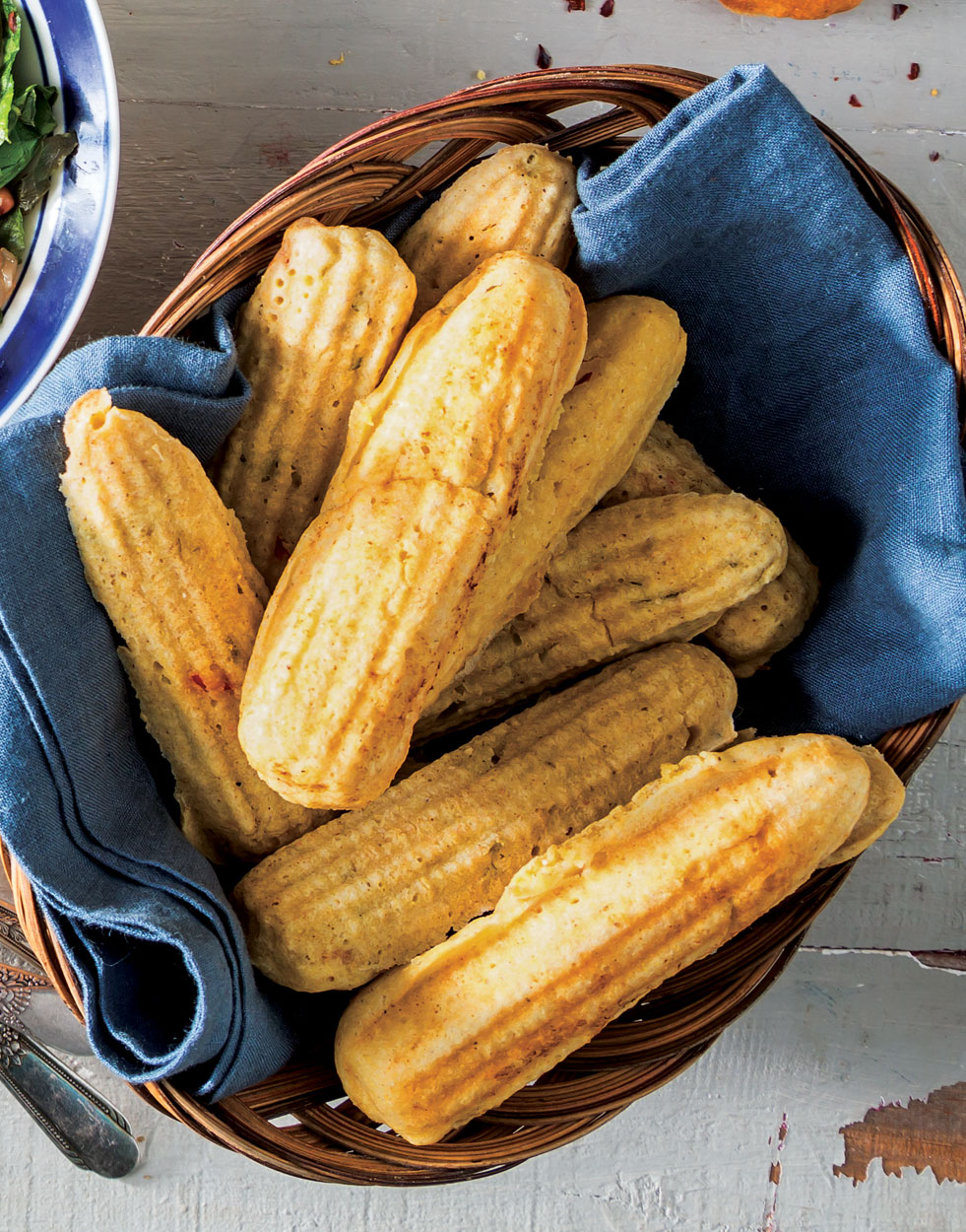 Chili-Onion Cornsticks