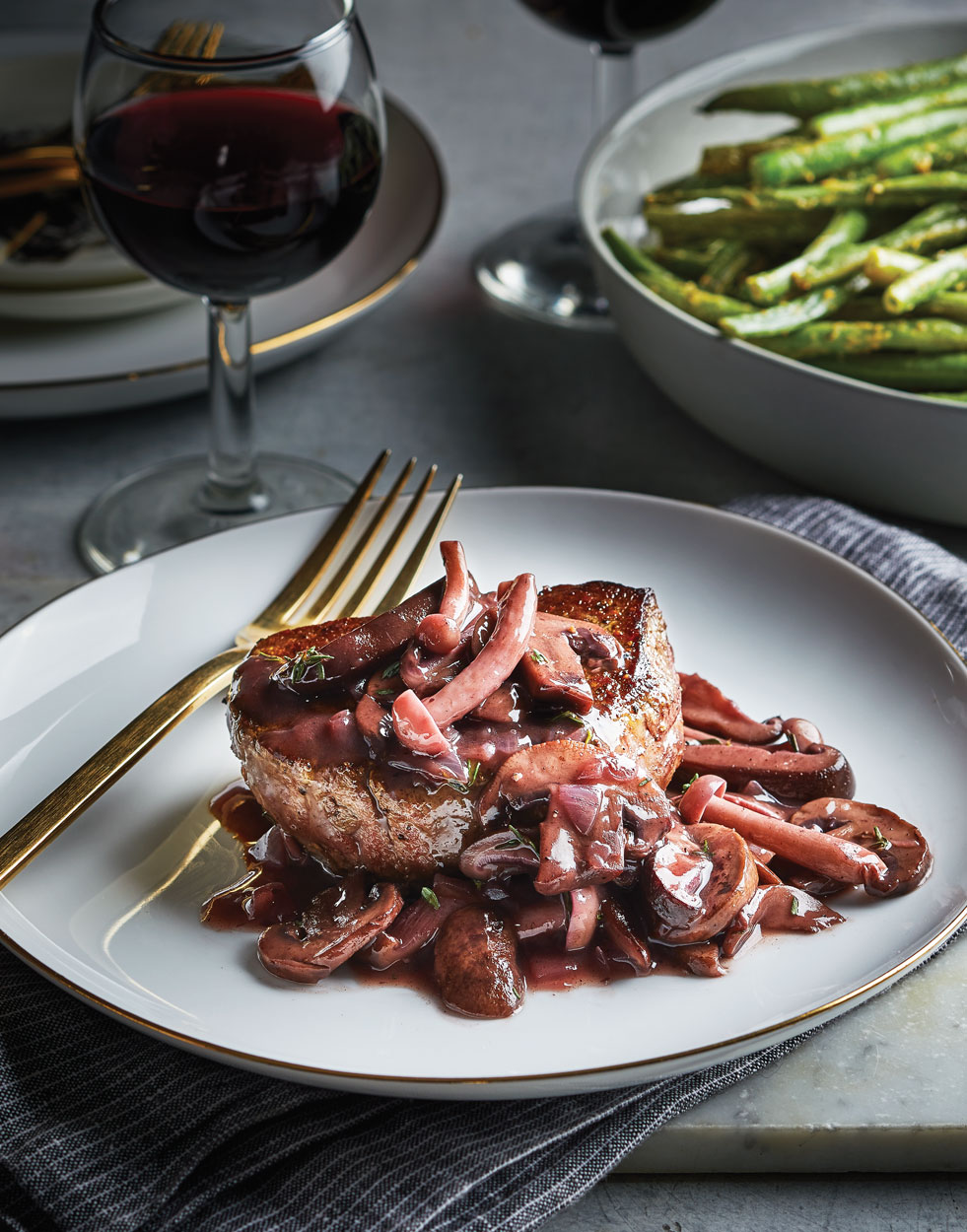 Steaks with Red Wine-Mushroom Sauce