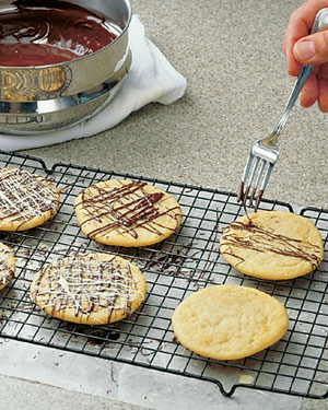 Tips-Fork-to-Decorate-Cookies