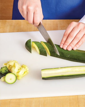 Grilled-Vegetable-Salad-with-Mozzarella-Pearls-Step1