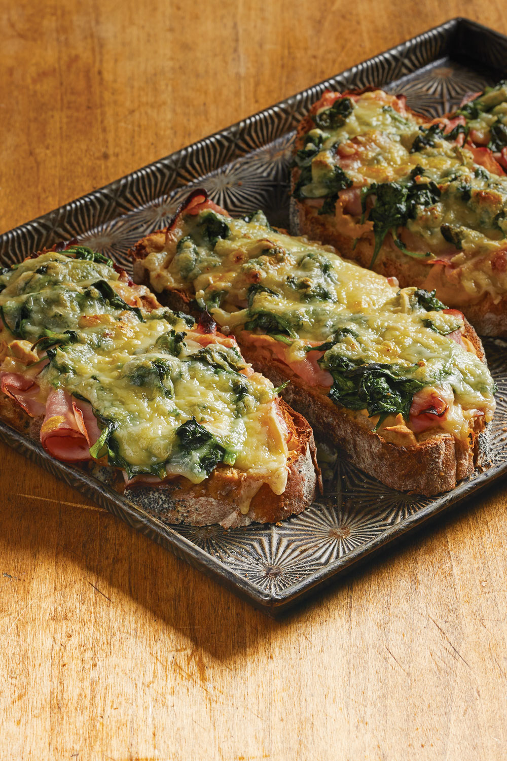Parisian Tartines with ham & spinach Recipe
