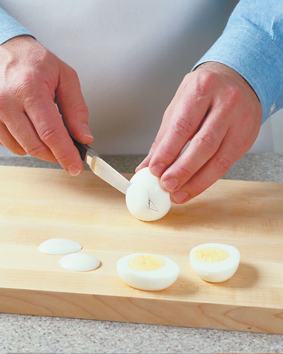 Tips-How-to-Stabilize-Deviled-Eggs