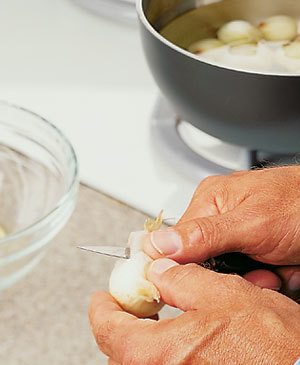 Tips-How-to-Peel-Pearl-Onions