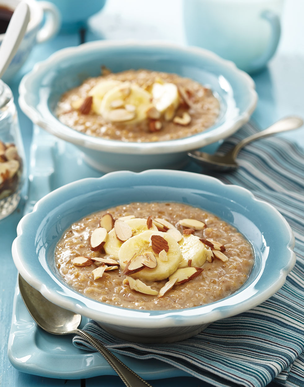 Slow Cooker Oatmeal with Chai Spice Recipe