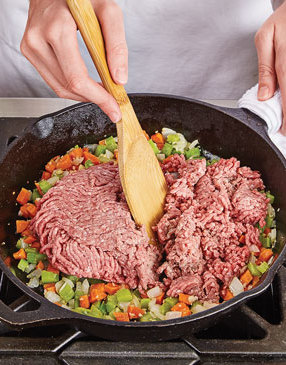 Skillet-Shepherd's-Pie-Cheddar-Mashed-Potatoes-Step1