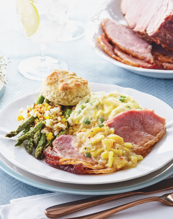 Baked Ham with Pineapple-Brown Sugar Glaze 