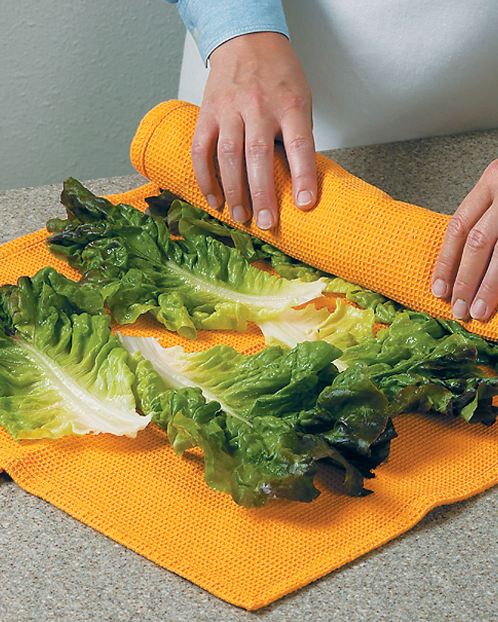 Tips-Roll-Up-Your-Salad-Greens