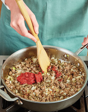 Creamy-Sausage-Tortellini-Step1